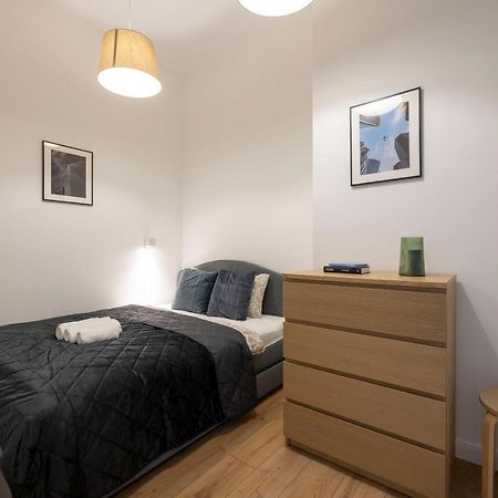 Central Grand Apartment With 5Bedrm 2Bathroom Budapest Extérieur photo