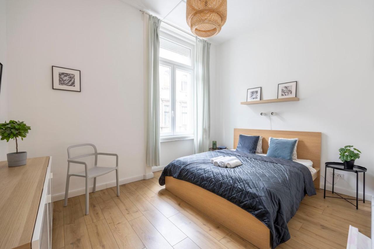 Central Grand Apartment With 5Bedrm 2Bathroom Budapest Extérieur photo