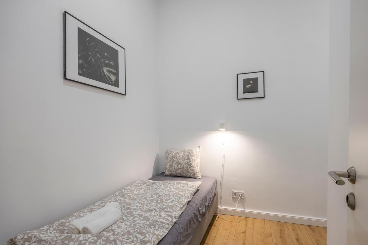 Central Grand Apartment With 5Bedrm 2Bathroom Budapest Extérieur photo