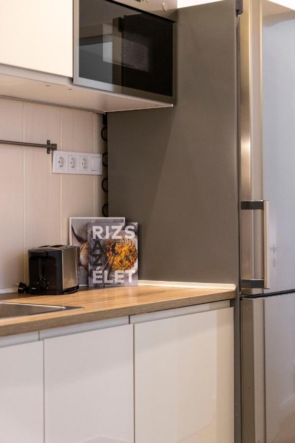 Central Grand Apartment With 5Bedrm 2Bathroom Budapest Extérieur photo