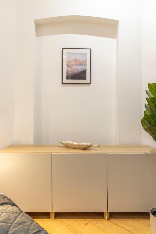 Central Grand Apartment With 5Bedrm 2Bathroom Budapest Extérieur photo